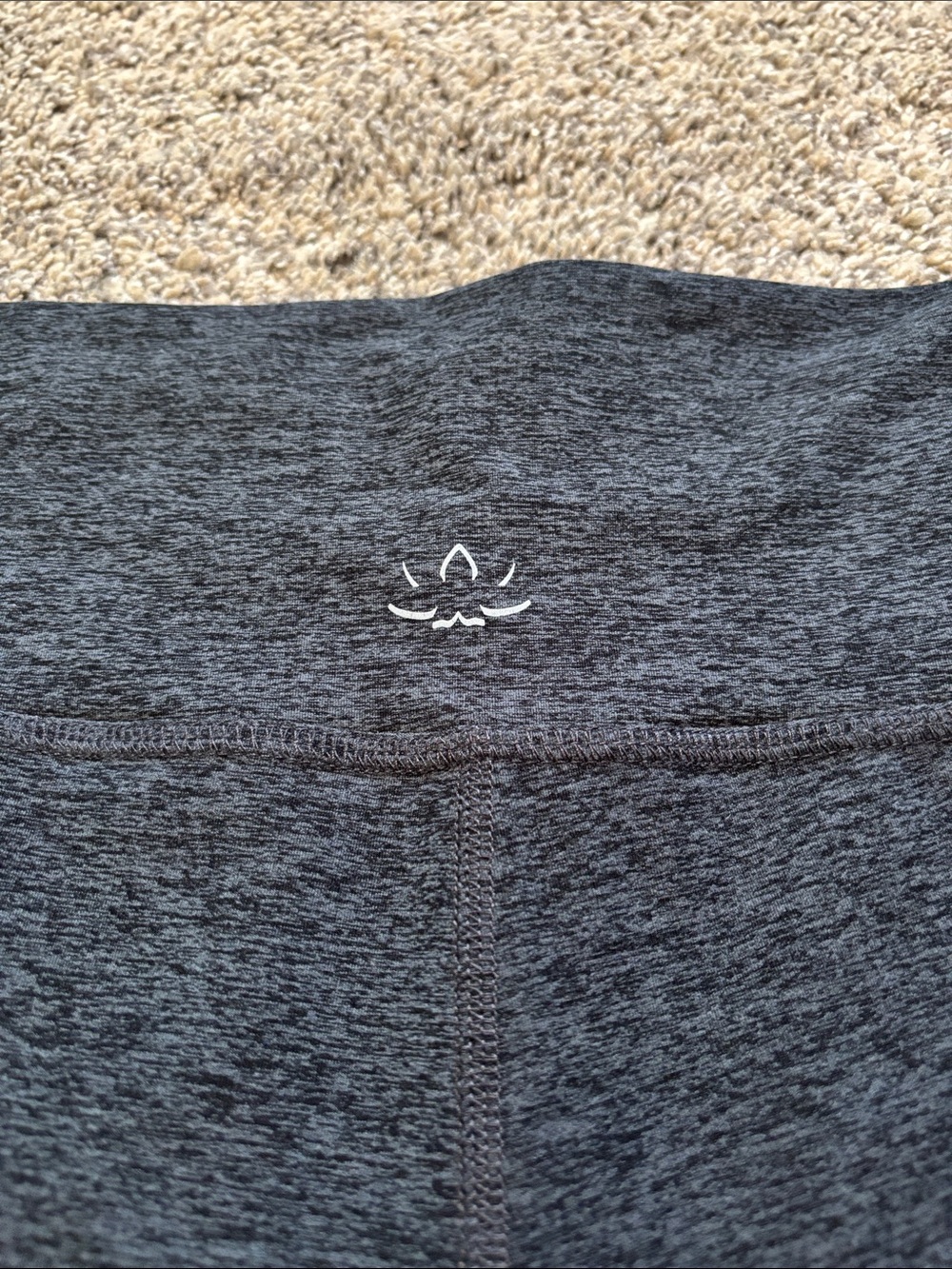 Beyond Yoga Spacedye Shorts size large - Picture 3 of 5